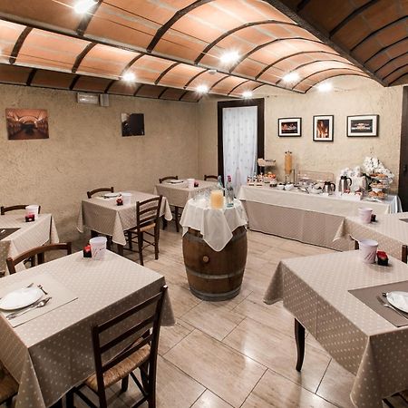 דוסובונו Hotel Opera מראה חיצוני תמונה
